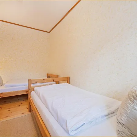 Fh Nr 9 Am Schloonsee *